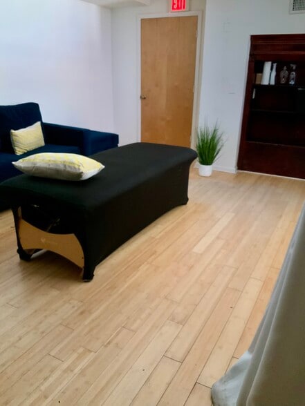 465 W 41st St, Miami Beach, FL à louer - Photo intérieure – Image 2 sur 6