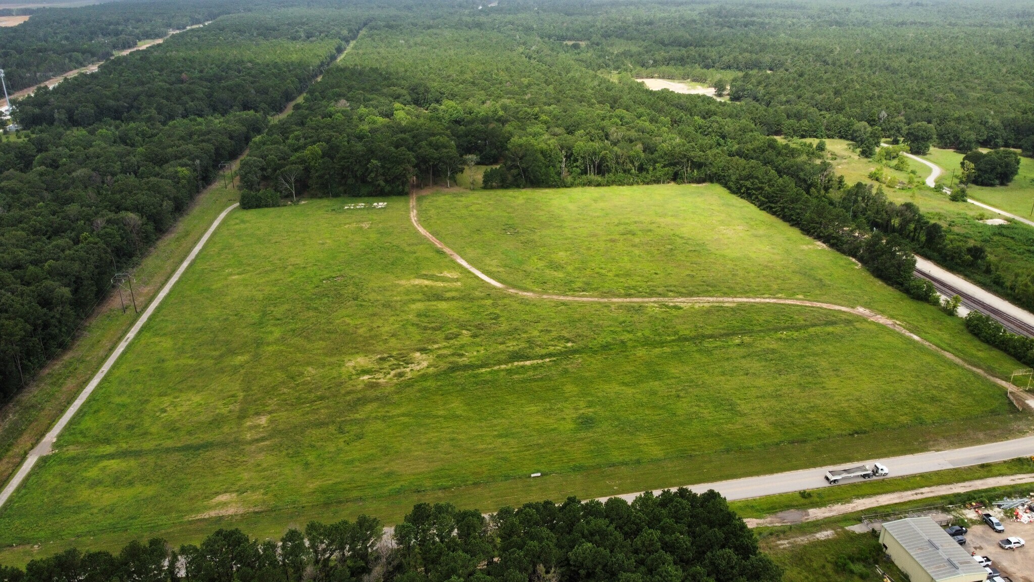 375 N Fostoria Road, Cleveland, TX à louer Aérien– Image 1 sur 4