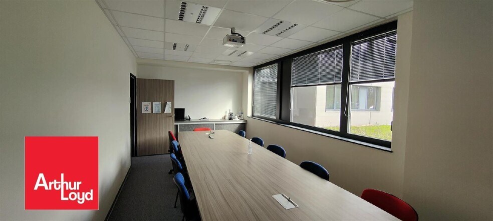 Bureau dans Nogent-le-Phaye à vendre - Photo intérieure – Image 1 sur 4