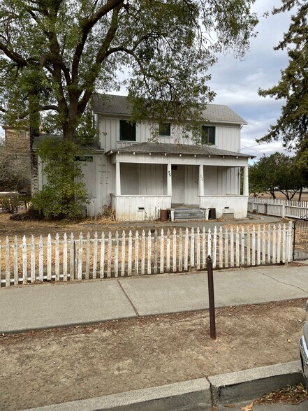 534 Johnston St, Woodland, CA à vendre - Photo de l’immeuble – Image 3 sur 13