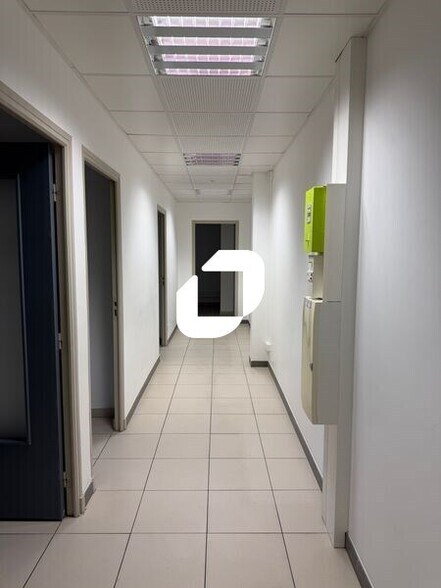 Bureau dans Orgeval à louer - Photo intérieure – Image 3 sur 7