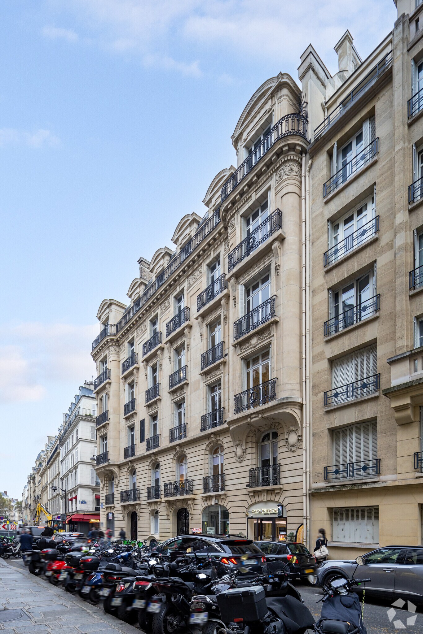 1-3 Rue De Penthièvre, Paris à louer Photo de l’immeuble– Image 1 sur 42
