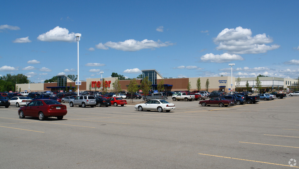 12821 Cross Over Dr, Dewitt, MI à louer - Photo de l’immeuble – Image 3 sur 3