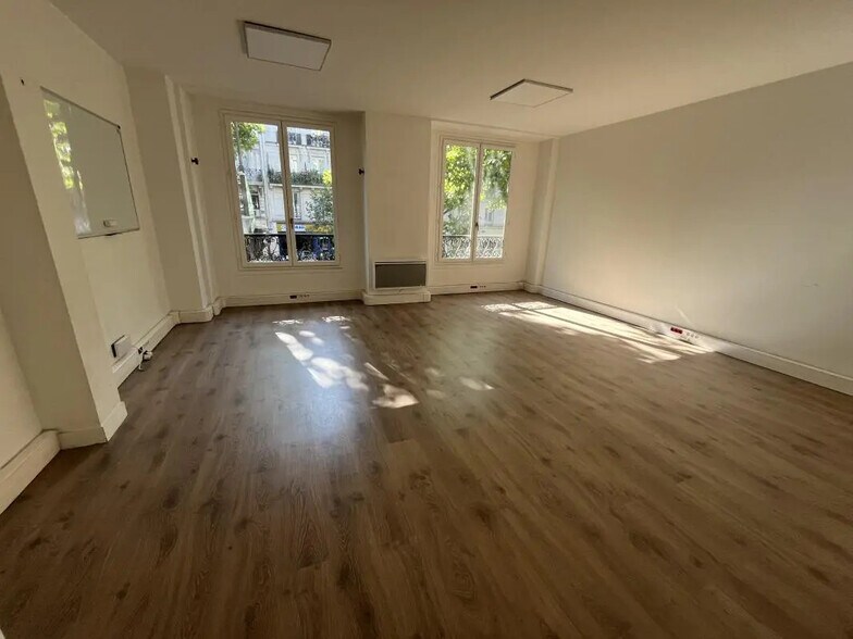 Bureau dans Paris à louer - Photo de l’immeuble – Image 2 sur 9