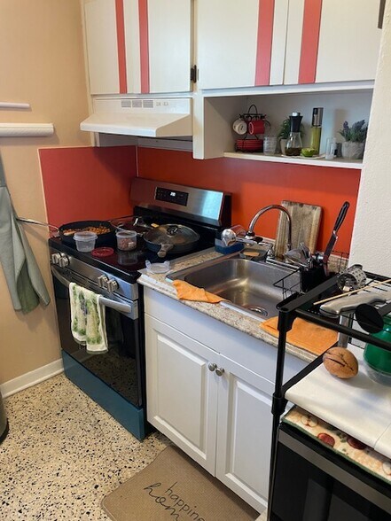 1533 SW 3rd St, Miami, FL à vendre - Photo de l’immeuble – Image 1 sur 7