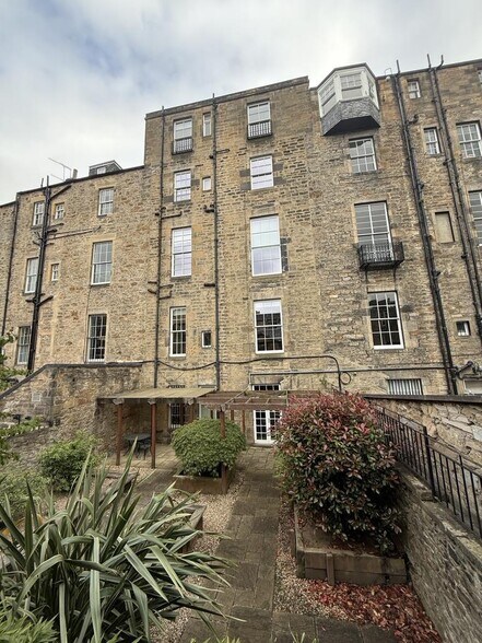6 Coates Cres, Edinburgh à vendre - Photo de l’immeuble – Image 3 sur 12
