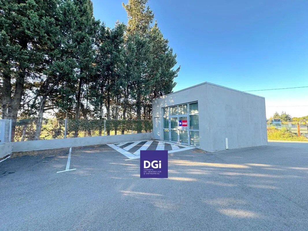 6061 Chemin Des Canaux, Caissargues à louer Photo de l’immeuble– Image 1 sur 6