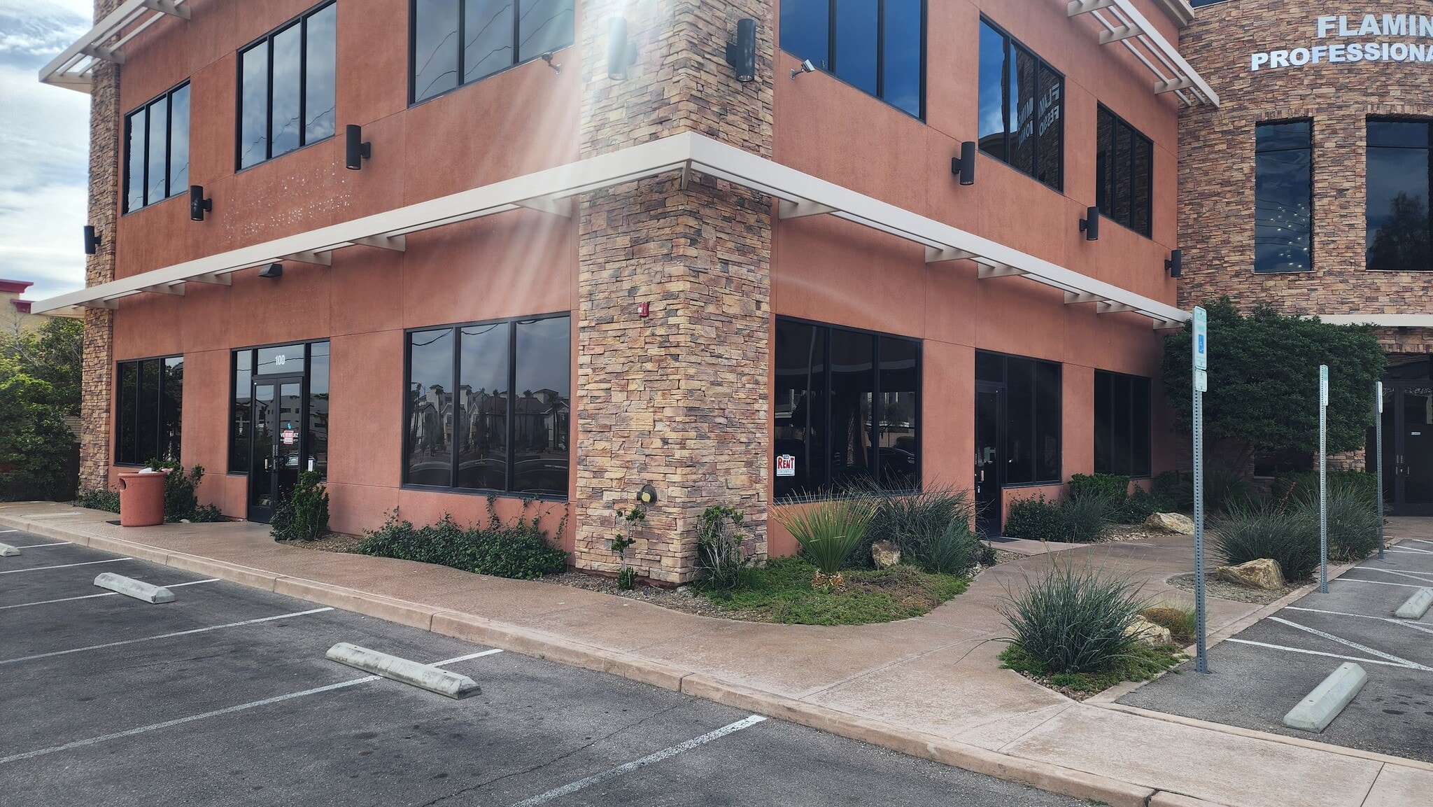 8845 W Flamingo Rd, Las Vegas, NV à louer Photo intérieure– Image 1 sur 14