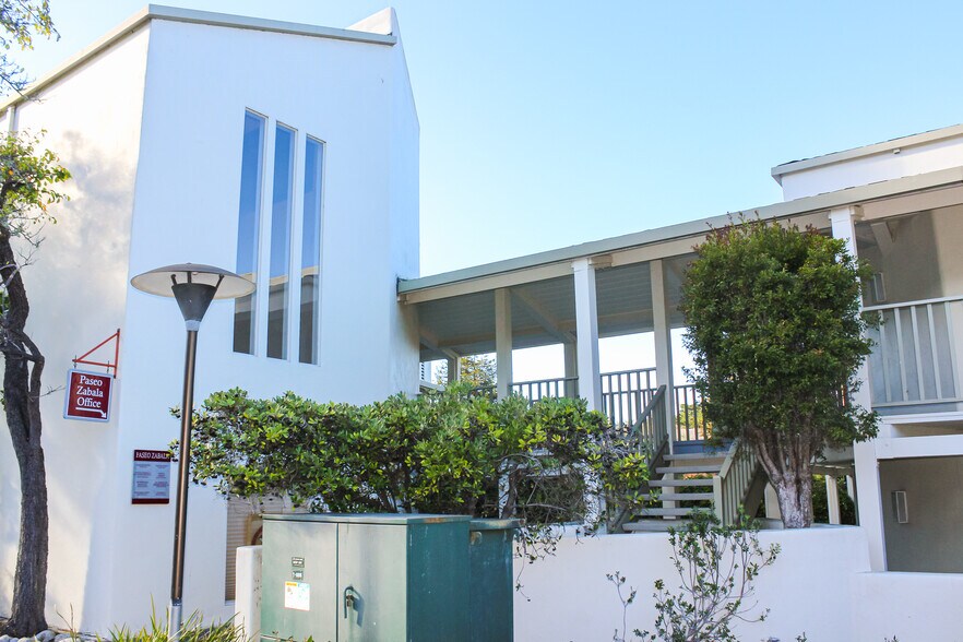 550 Hartnell St, Monterey, CA à louer - Photo de l’immeuble – Image 2 sur 22