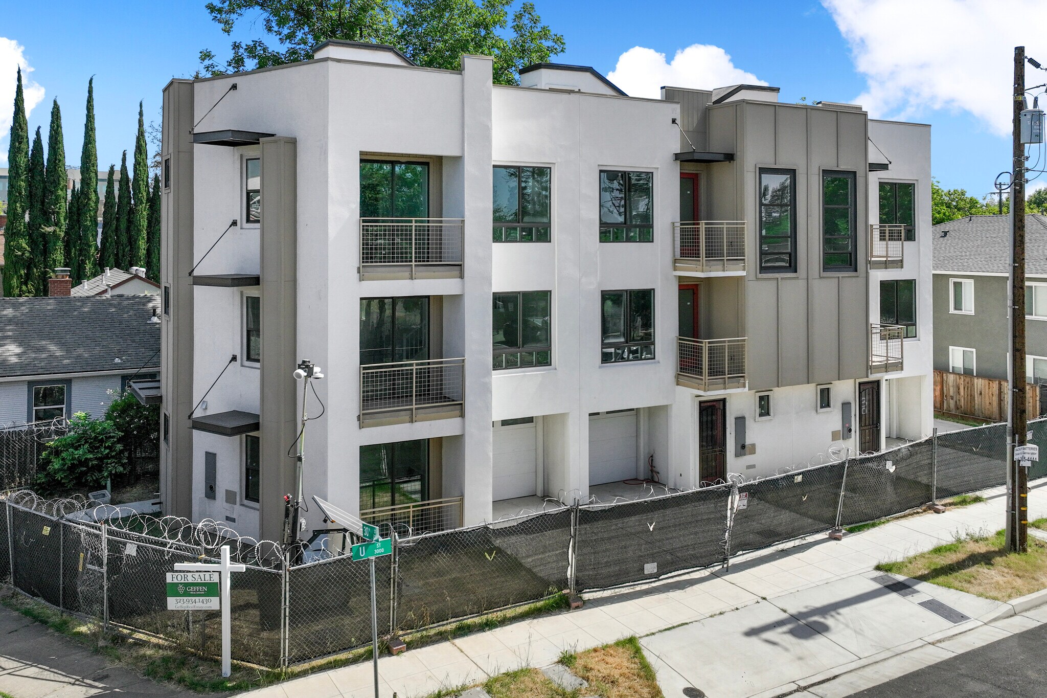 Sacramento Townhomes portefeuille de 2 biens à vendre sur LoopNet.fr Photo de l’immeuble– Image 1 sur 113