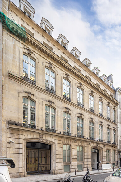 Espace de coworking dans Paris à louer - Photo de l’immeuble – Image 2 sur 2