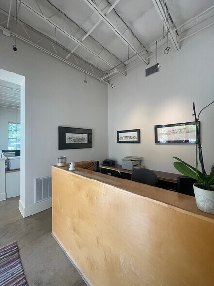 242 W Sunset Rd, San Antonio, TX à vendre - Photo de l’immeuble – Image 2 sur 17