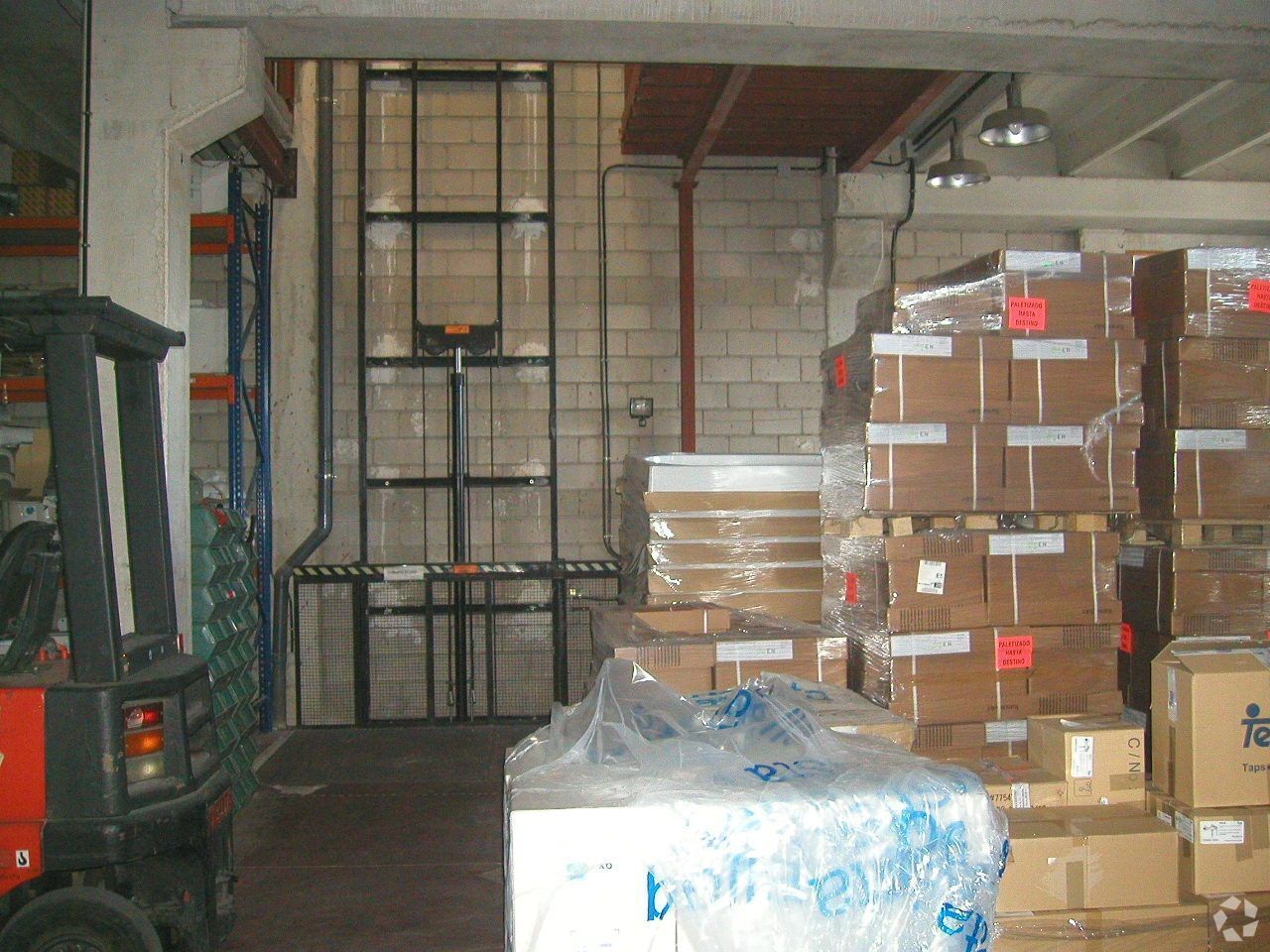 Industriel/Logistique dans Colmenar Viejo, Madrid à vendre Photo intérieure– Image 1 sur 2