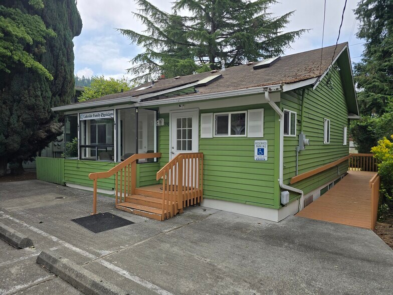 390 E Sunset Way, Issaquah, WA à louer - Photo de l’immeuble – Image 3 sur 20