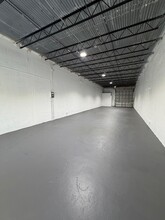 4861-4875 NE 12th Ave, Fort Lauderdale, FL à louer Photo intérieure– Image 2 sur 4