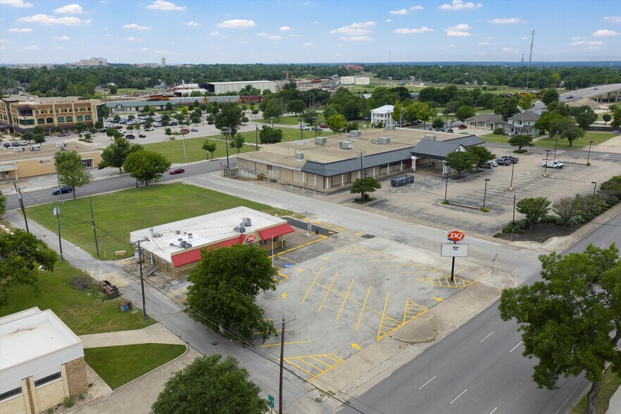 15 N 7th St, Temple, TX à vendre - Photo de l’immeuble – Image 2 sur 6