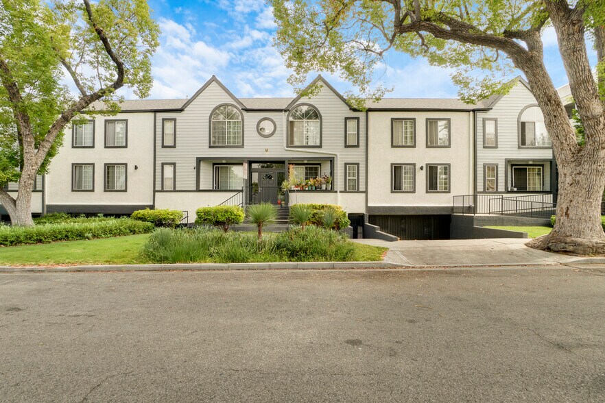 519 South St, Glendale, CA à vendre - Photo de l’immeuble – Image 3 sur 41