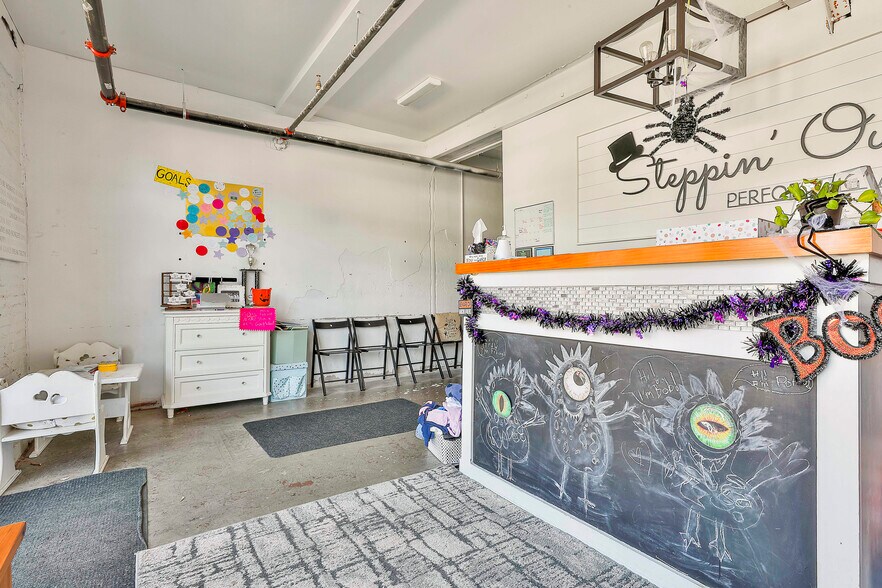 34-36 Madison St, Newnan, GA à louer - Photo de l’immeuble – Image 3 sur 12