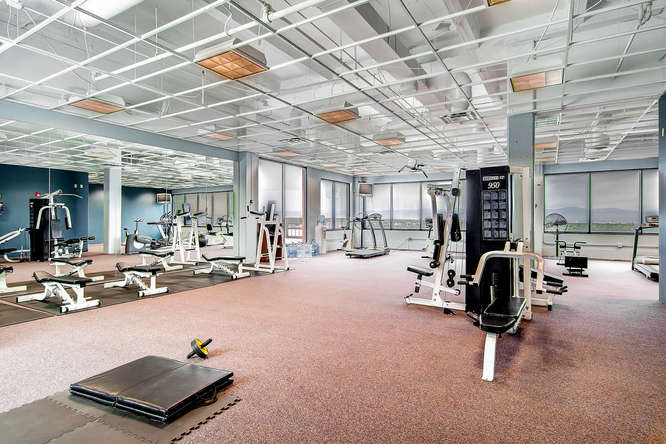 3033 S Parker Rd, Aurora, CO à louer - Photo intérieure – Image 3 sur 10