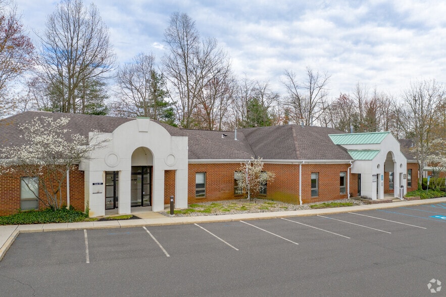5000 B Sagemore Dr, Marlton, NJ à louer - Photo de l’immeuble – Image 3 sur 4