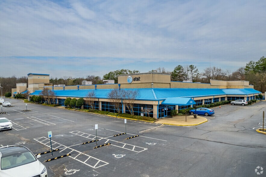 1699-1735 Sycamore View Rd, Memphis, TN à vendre - Photo de l’immeuble – Image 1 sur 8