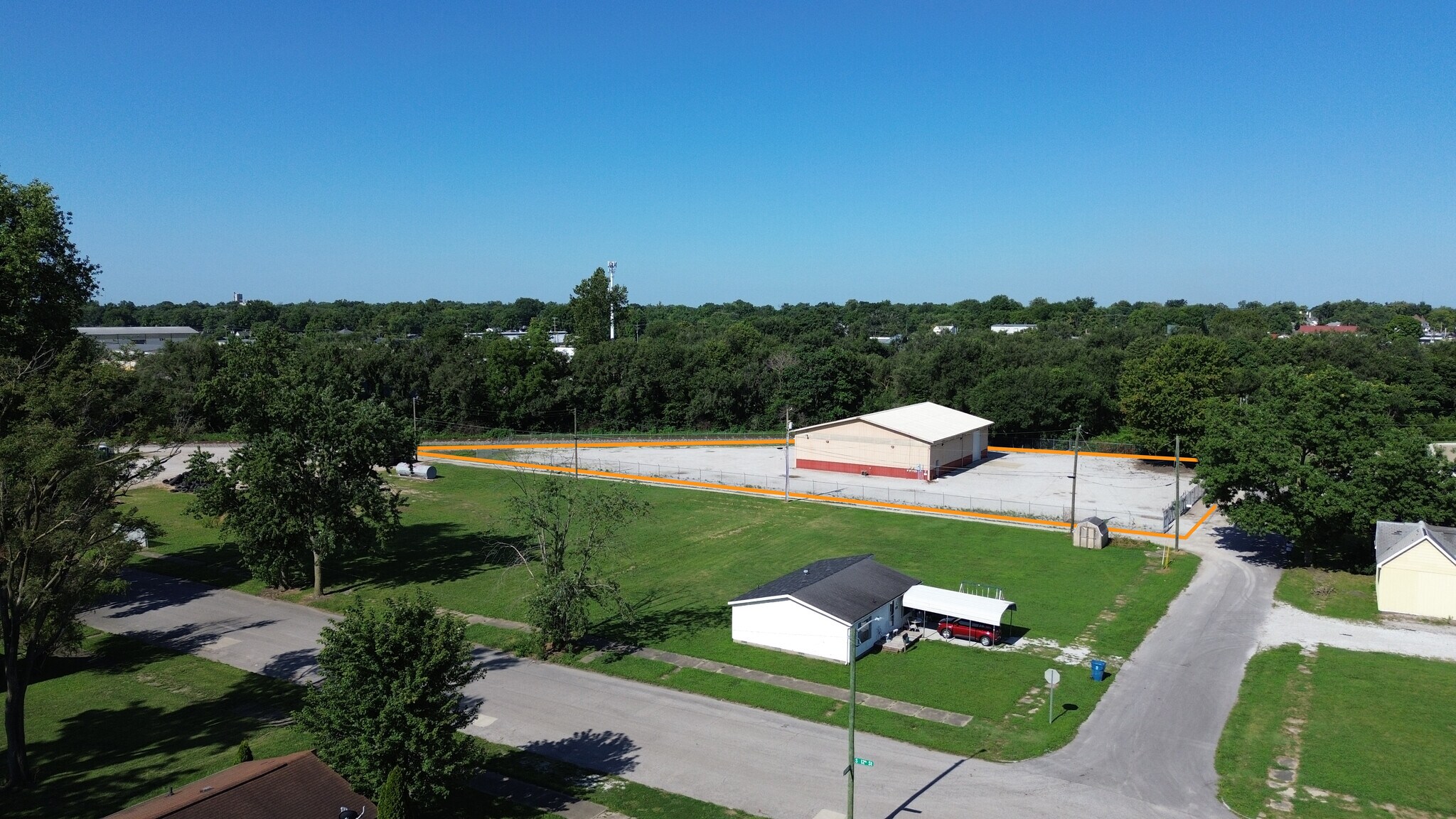 1101 Swan, Terre Haute, IN à vendre Photo principale– Image 1 sur 10