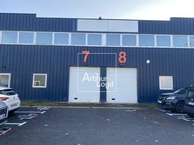 Plus de détails pour Bureau, Local d'activités à louer