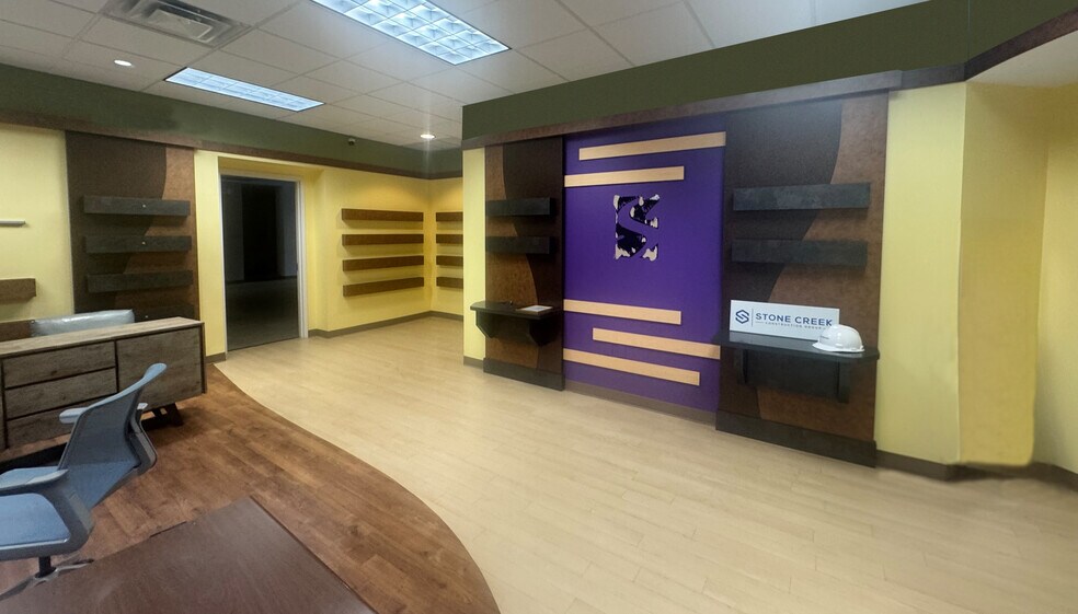 360 Grove St, Bridgewater, NJ à louer - Photo de l’immeuble – Image 2 sur 6