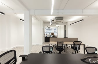 19 Margaret St, Londres à louer Photo intérieure– Image 1 sur 6