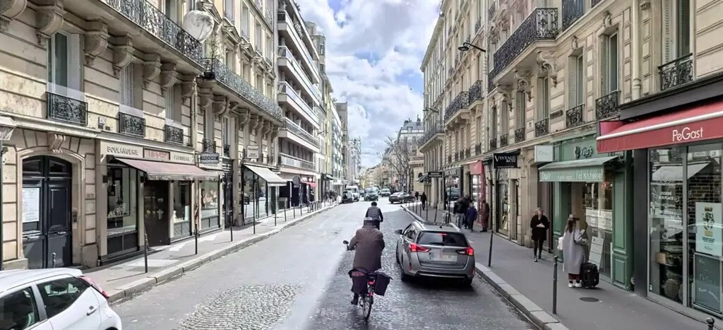 Local commercial dans Paris à louer Photo de l’immeuble– Image 1 sur 4
