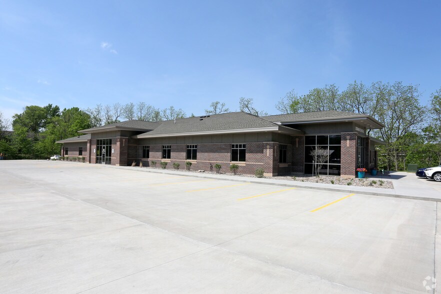 814 S Main St, Holmen, WI à louer - Photo principale – Image 1 sur 8