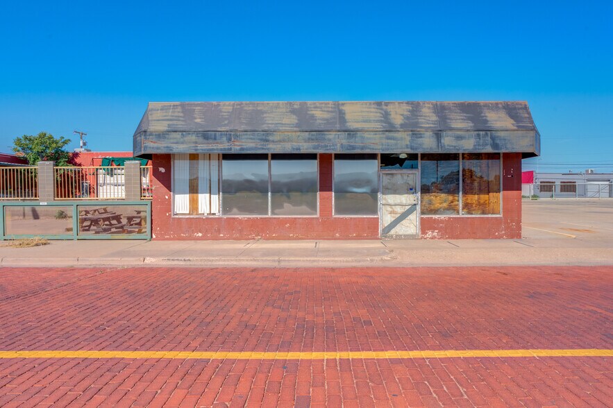 1962 Buddy Holly Ave, Lubbock, TX à vendre - Photo de l’immeuble – Image 2 sur 2