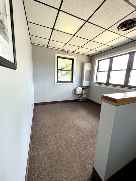 230 Banta Ave, Garfield, NJ à louer - Photo intérieure – Image 3 sur 8