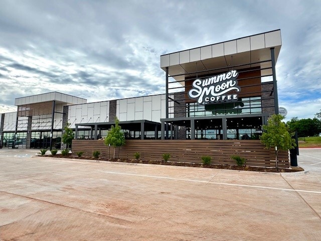 Plus de détails pour 16533 N May Ave, Edmond, OK - Local commercial à louer