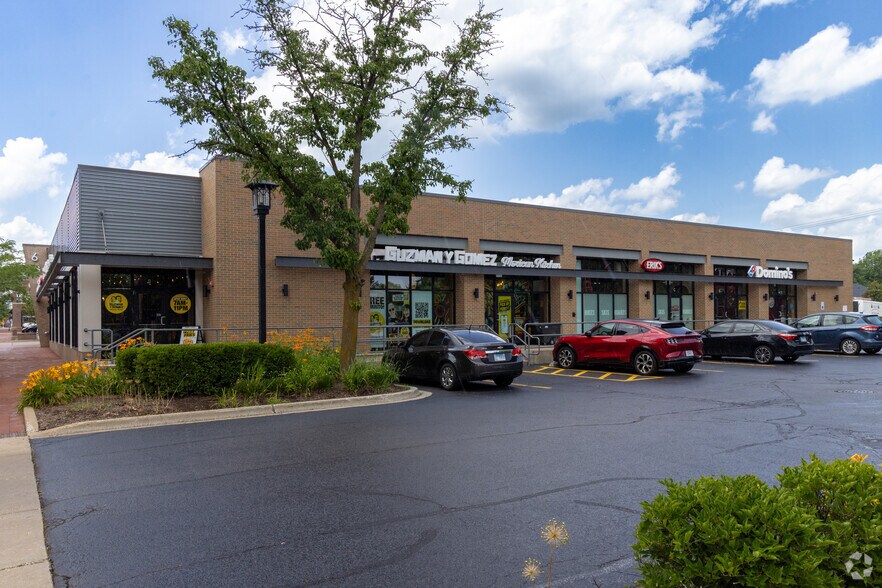 636 Deerfield Rd, Deerfield, IL à louer - Photo de l’immeuble – Image 2 sur 5