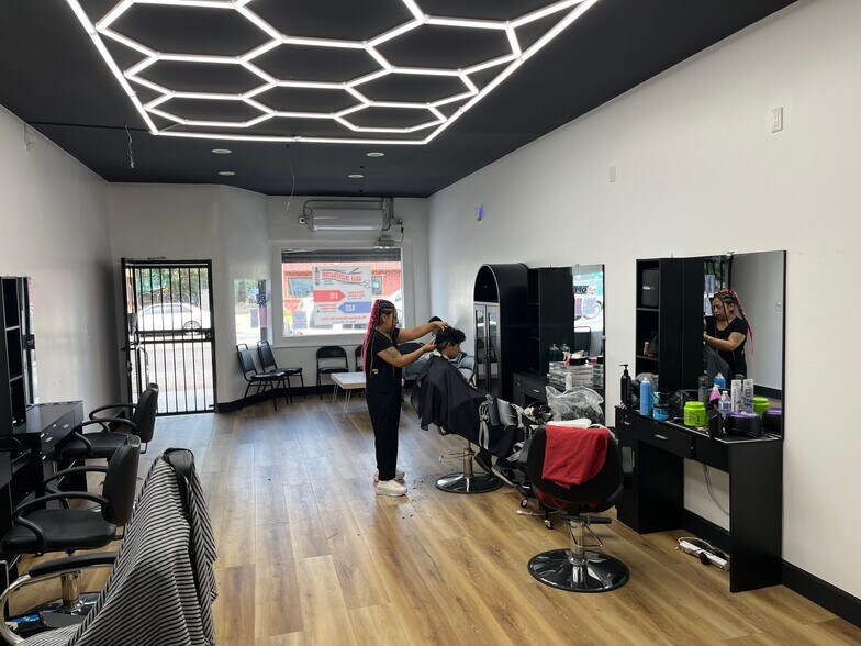 6032 S Vermont Ave, Los Angeles, CA à louer - Photo de l’immeuble – Image 2 sur 5