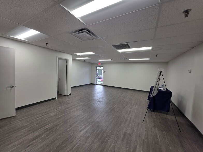 503-553 W Grant St, Orlando, FL à louer - Photo de l’immeuble – Image 3 sur 14