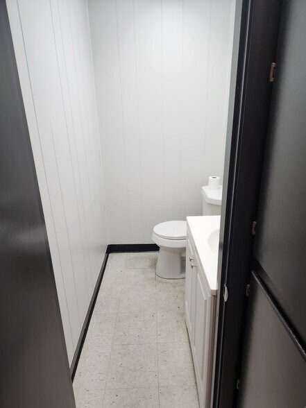 9160 Linwood Ave, Shreveport, LA à louer - Photo de l’immeuble – Image 2 sur 15