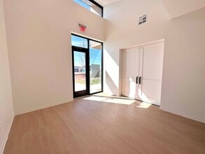 1400 N Coit Rd, McKinney, TX à louer Photo intérieure– Image 2 sur 8