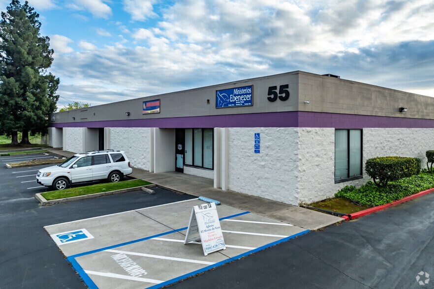 55 Quinta Ct, Sacramento, CA à vendre - Photo principale – Image 1 sur 14