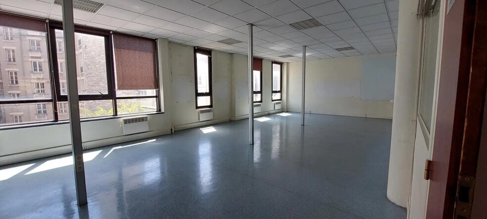 Bureau dans Paris à louer - Photo de l’immeuble – Image 3 sur 5