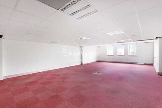 Local d’activités dans Malakoff à louer Photo intérieure– Image 1 sur 9