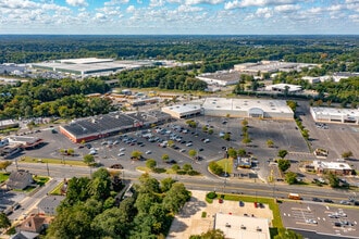 200 White Horse Pike N, Lawnside, NJ à louer Photo de l’immeuble– Image 1 sur 1