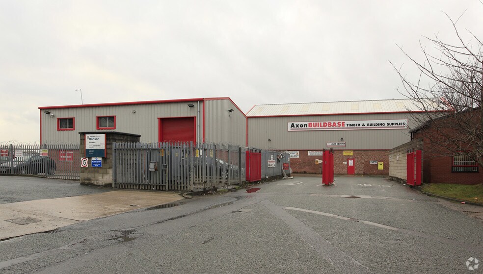 Bird Hall Ln, Stockport à vendre - Photo principale – Image 1 sur 1