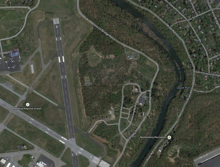 Aviation Rd & Leisczs Bridge Rd, Reading, PA à vendre - Photo de l’immeuble – Image 1 sur 3