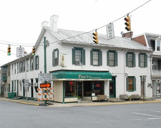 Plus de détails pour 1-3 E Main St, Newville, PA - Local commercial à vendre