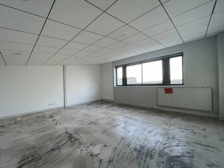 Bureau dans Le Havre à louer - Photo de l’immeuble – Image 1 sur 1