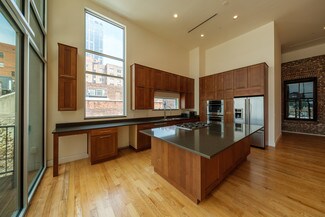 Plus de détails pour 230 Fayetteville St, Raleigh, NC - Bureau, Local commercial à louer
