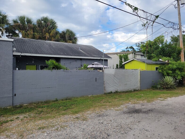 5205 Haines Rd, Saint Petersburg, FL à vendre - Photo de l’immeuble – Image 3 sur 31