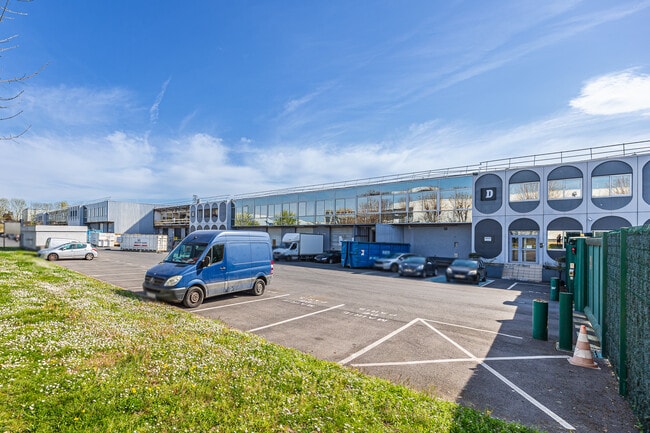 Plus de détails pour 103 Rue Charles Michels, Saint-Denis - Industriel/Logistique à louer